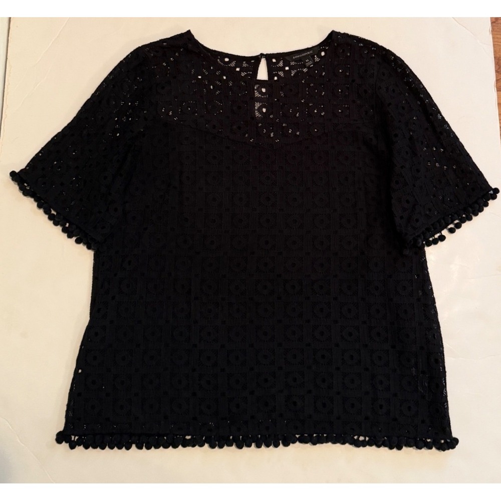 Banana Republic Black Eyelet Lace Pom Pom Trim Short Sleeve Blouse Top M